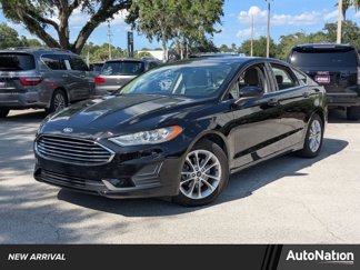 Used 2019 Ford Fusion SE image 1