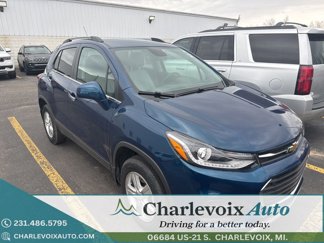 Used 2020 Chevrolet Trax LT w/ LT Convenience Package image 1