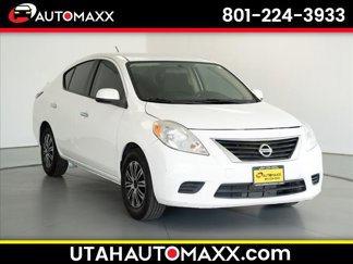 Used 2013 Nissan Versa SV image 1