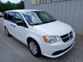 Used 2019 Dodge Grand Caravan SE w/ UConnect Hands-Free Group image 1