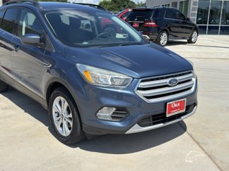 Used 2018 Ford Escape SE image 1