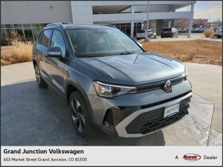 New 2025 Volkswagen Taos SE image 1