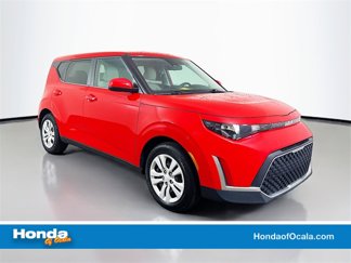 Used 2023 Kia Soul LX image 1