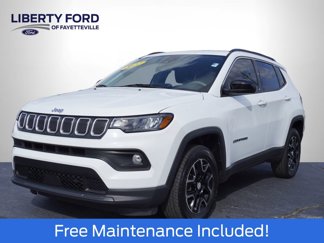 Used 2022 Jeep Compass Latitude image 1