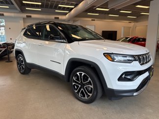 Used 2022 Jeep Compass Limited w/ Sun and Sound Group image 1