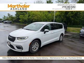 Used 2023 Chrysler Pacifica Touring-L image 1