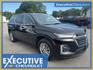 Used 2022 Chevrolet Traverse LT image 1