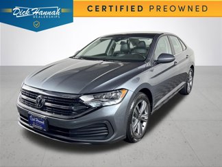 Used 2024 Volkswagen Jetta SE image 1