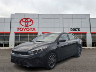 Used 2024 Kia Forte LXS image 1