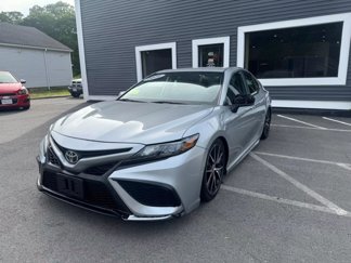 Used 2021 Toyota Camry SE image 1
