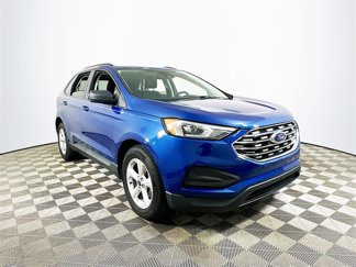 Used 2020 Ford Edge SE image 1