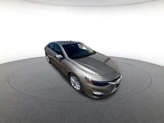 Used 2024 Chevrolet Malibu LT image 1