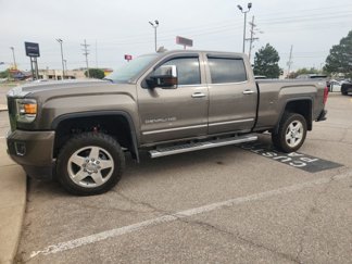 Used 2015 GMC Sierra 2500 Denali w/ Duramax Plus Package image 1