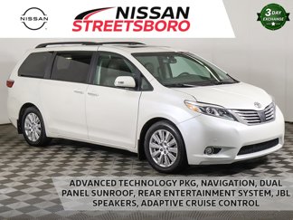 Used 2017 Toyota Sienna Limited Premium image 1