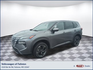 Used 2024 Nissan Rogue SV image 1