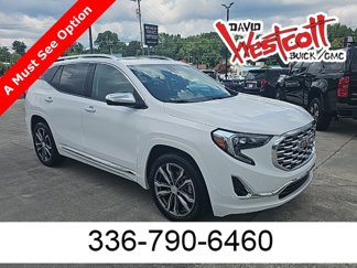Used 2020 GMC Terrain Denali w/ Denali Premium Package image 1