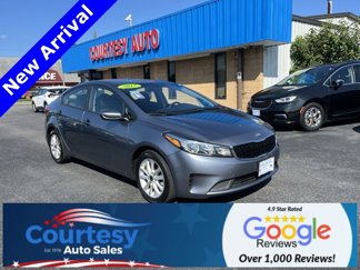 Used 2017 Kia Forte S image 1