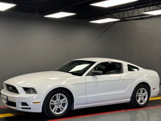 Used 2014 Ford Mustang Coupe w/ Equipment Group 102A image 1