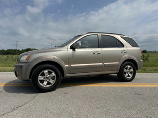 Used 2004 Kia Sorento EX image 1