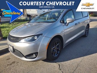 Used 2019 Chrysler Pacifica Touring Plus w/ Advanced Safetytec Group image 1