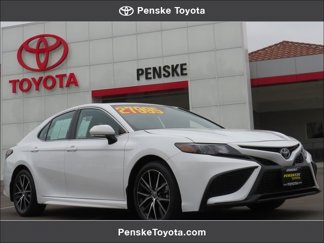 Certified 2024 Toyota Camry SE image 1