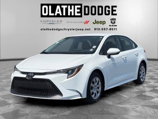 Used 2022 Toyota Corolla LE image 1
