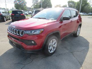 New 2025 Jeep Compass Latitude image 1