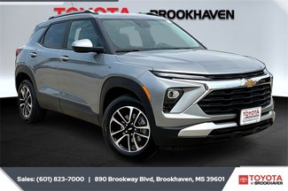Used 2025 Chevrolet TrailBlazer LT image 1
