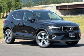 New 2025 Volvo XC40 B5 Plus w/ Protection Package Premier image 1