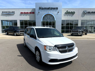 Used 2018 Dodge Grand Caravan SE image 1