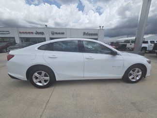 Used 2023 Chevrolet Malibu LS image 1