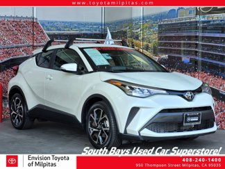 Used 2021 Toyota C-HR XLE image 1