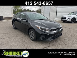 Used 2023 Kia Forte LXS image 1
