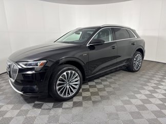 Used 2019 Audi e-tron Prestige w/ Prestige Package image 1