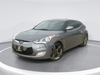 Used 2017 Hyundai Veloster Value Edition image 1