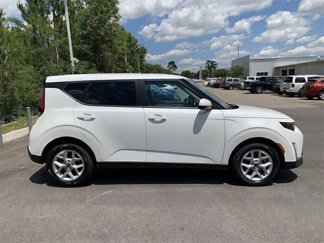 Used 2024 Kia Soul LX w/ Option Group 015 image 1