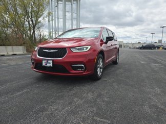 New 2025 Chrysler Pacifica Select image 1