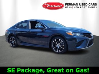 Used 2018 Toyota Camry SE image 1