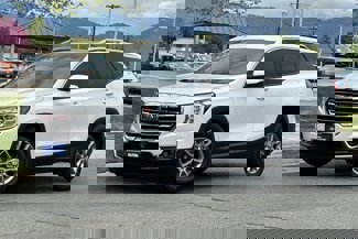 Used 2022 GMC Terrain SLT w/ Infotainment Package II image 1