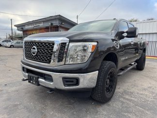Used 2016 Nissan Titan SV image 1