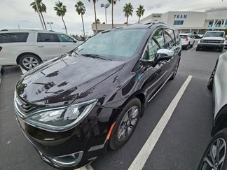 Used 2018 Chrysler Pacifica Limited w/ Advanced Safetytec Group image 1