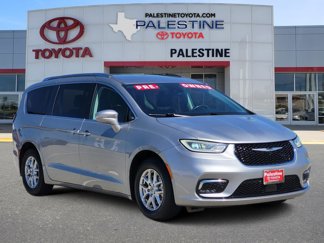 Used 2021 Chrysler Pacifica Touring-L image 1