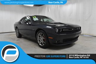 Used 2017 Dodge Challenger GT image 1