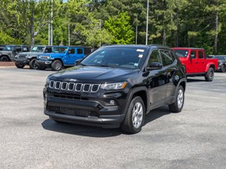 New 2025 Jeep Compass Latitude image 1