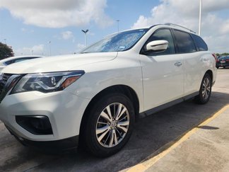 Used 2020 Nissan Pathfinder SV image 1