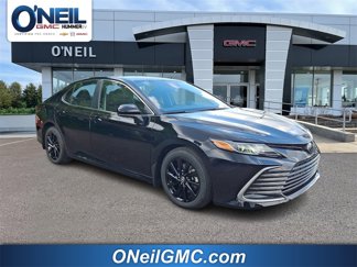 Used 2022 Toyota Camry LE image 1