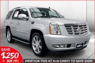 Used 2013 Cadillac Escalade Luxury image 1