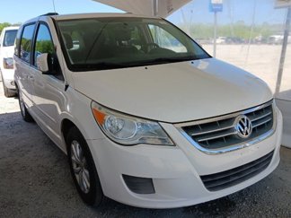 Used 2012 Volkswagen Routan SE image 1