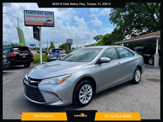 Used 2017 Toyota Camry LE image 1