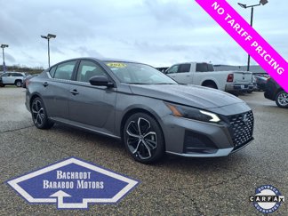 Used 2023 Nissan Altima 2.5 SR image 1